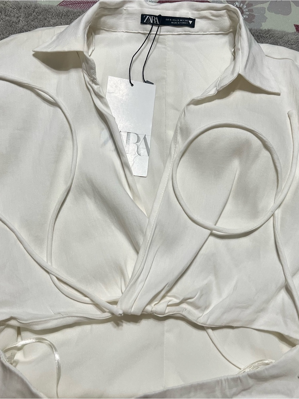 Zara White Satin Two-Piece in one Dress - Picture 8 of 13